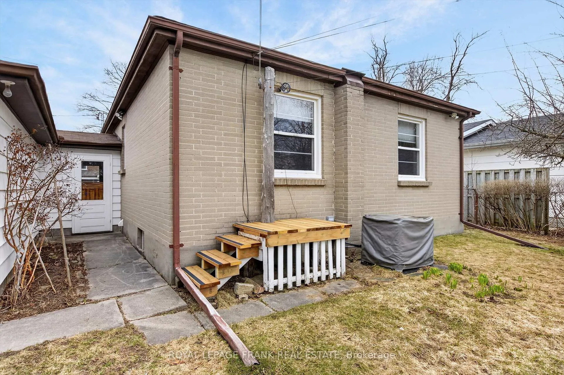 Photo 33 of 929 Western Avenue, Peterborough, Otonabee Ward 1 — HOMEH