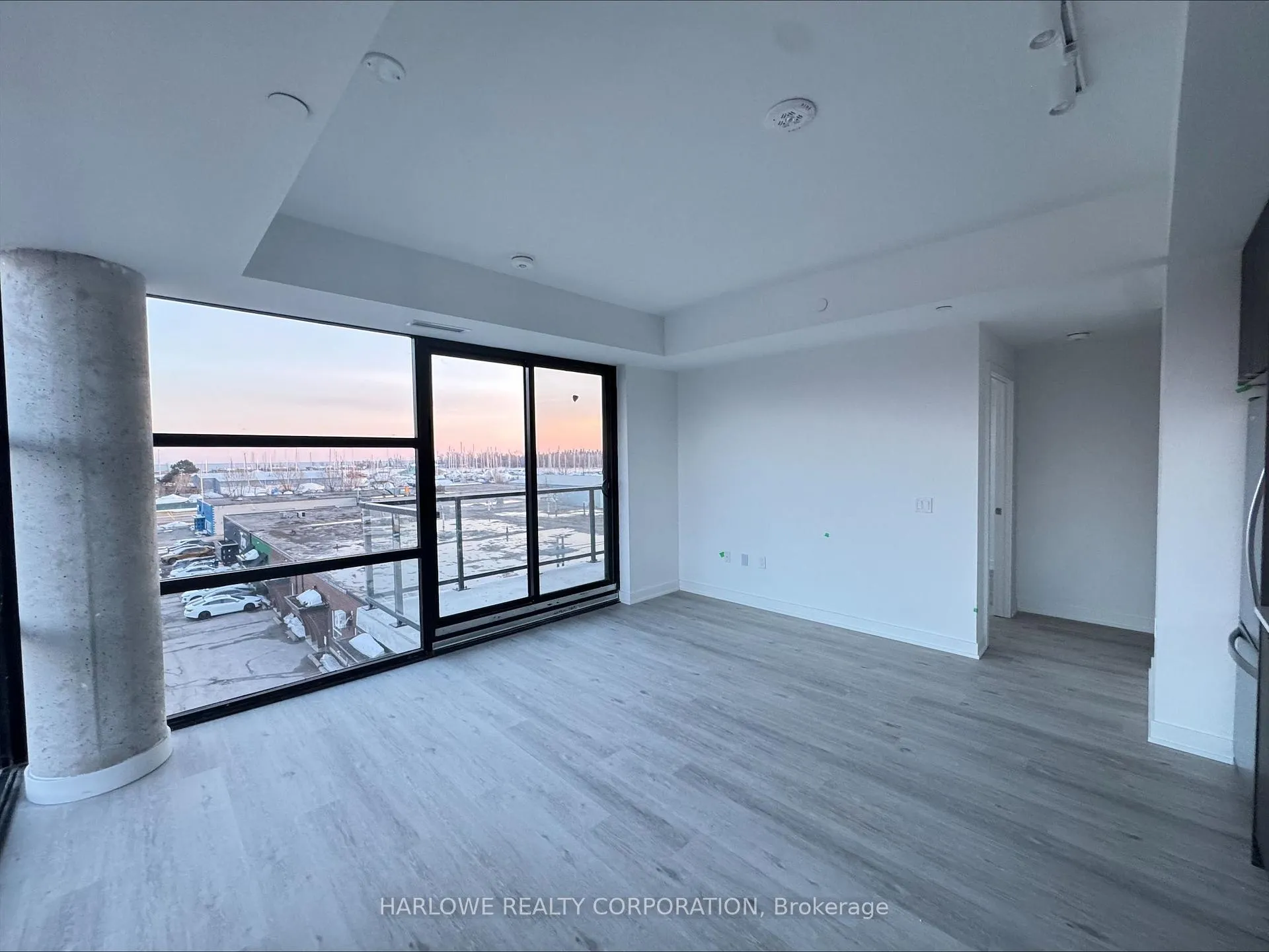 Photo 4 of Unit 431 D, 1614 Charles Street, Whitby, Port Whitby — HOMEH