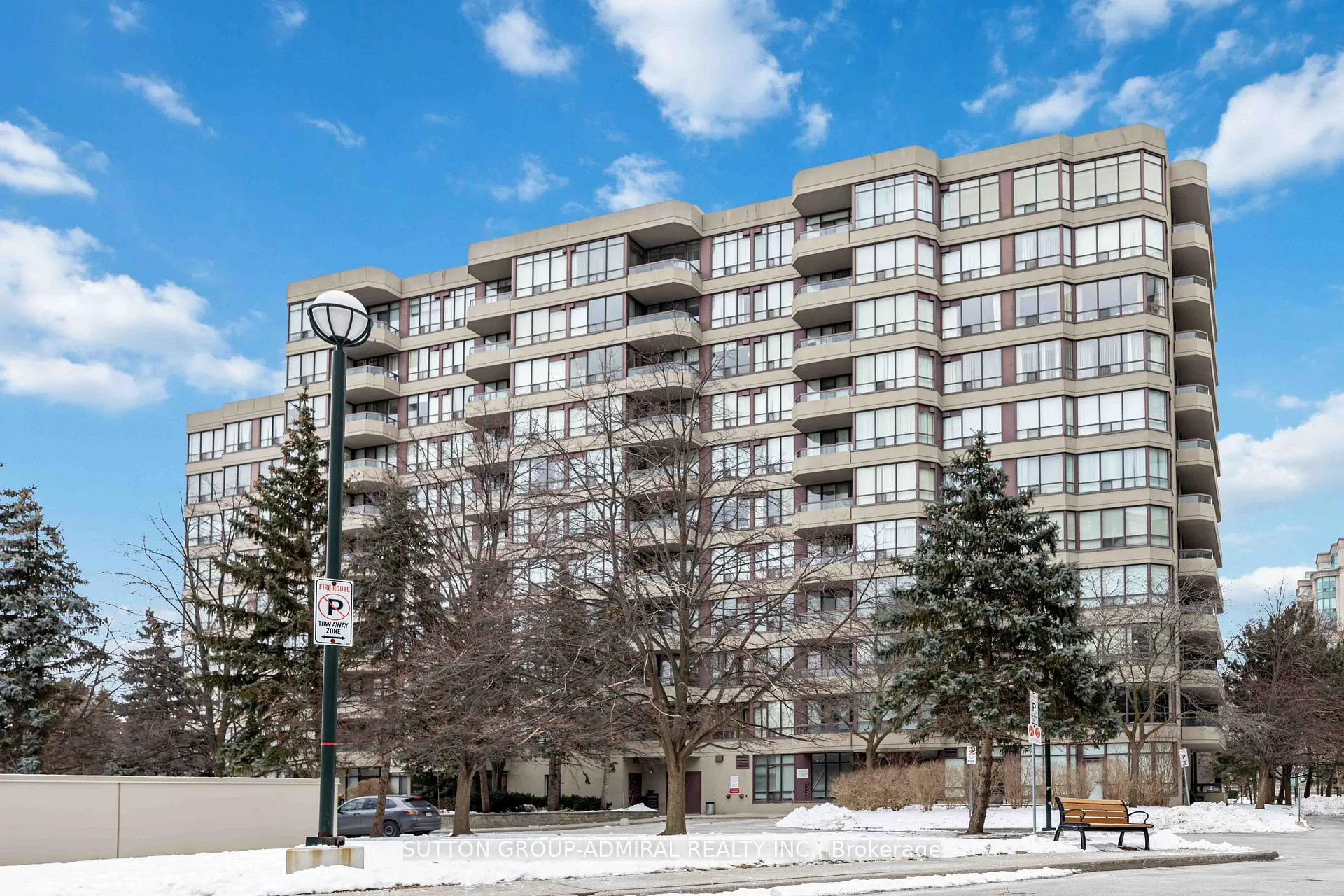 Front of Unit 412, 81 Townsgate Drive