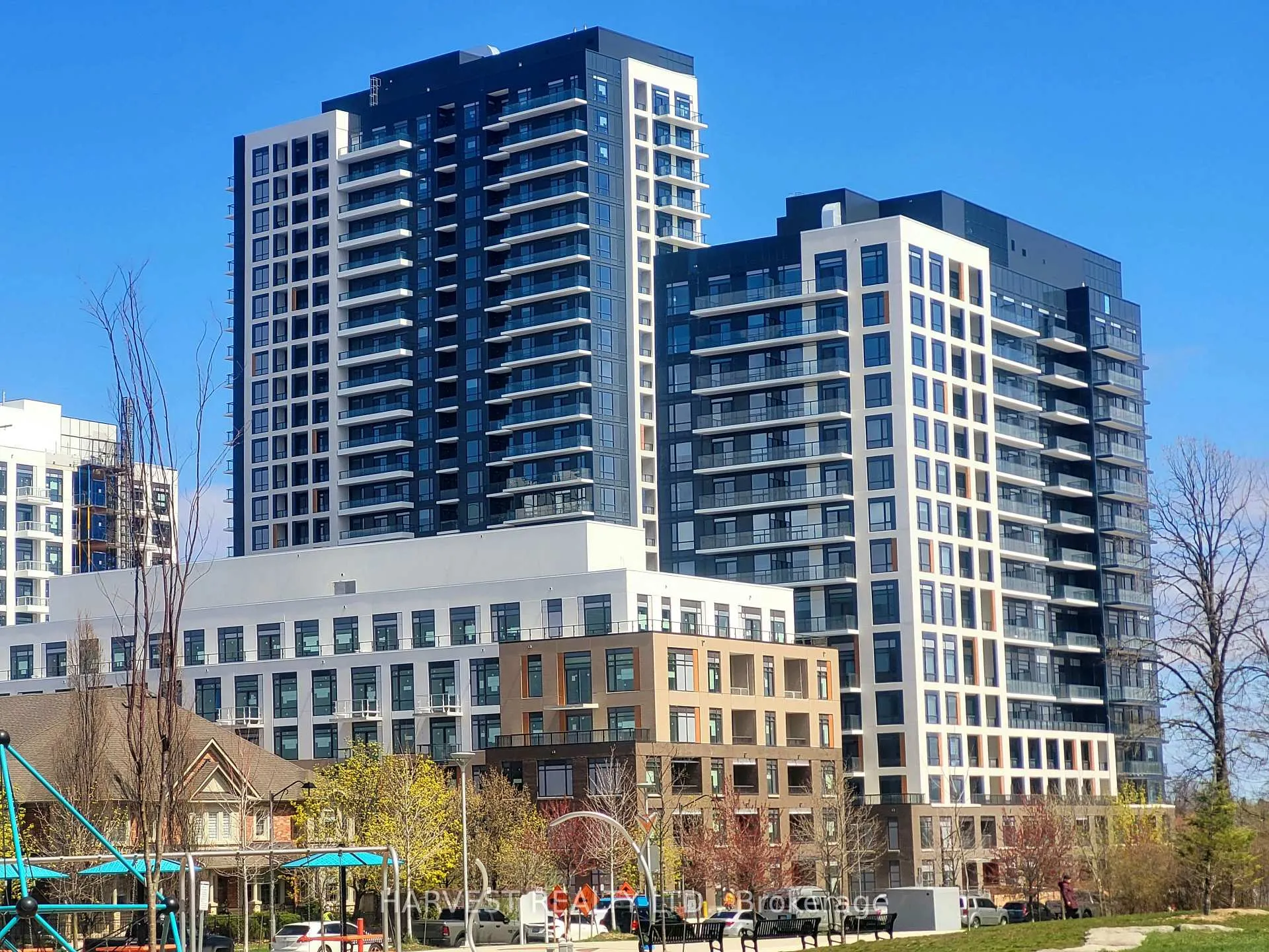 Photo 1 of Unit 424, 7950 Bathurst Street, Vaughan, Beverley Glen — HOMEH