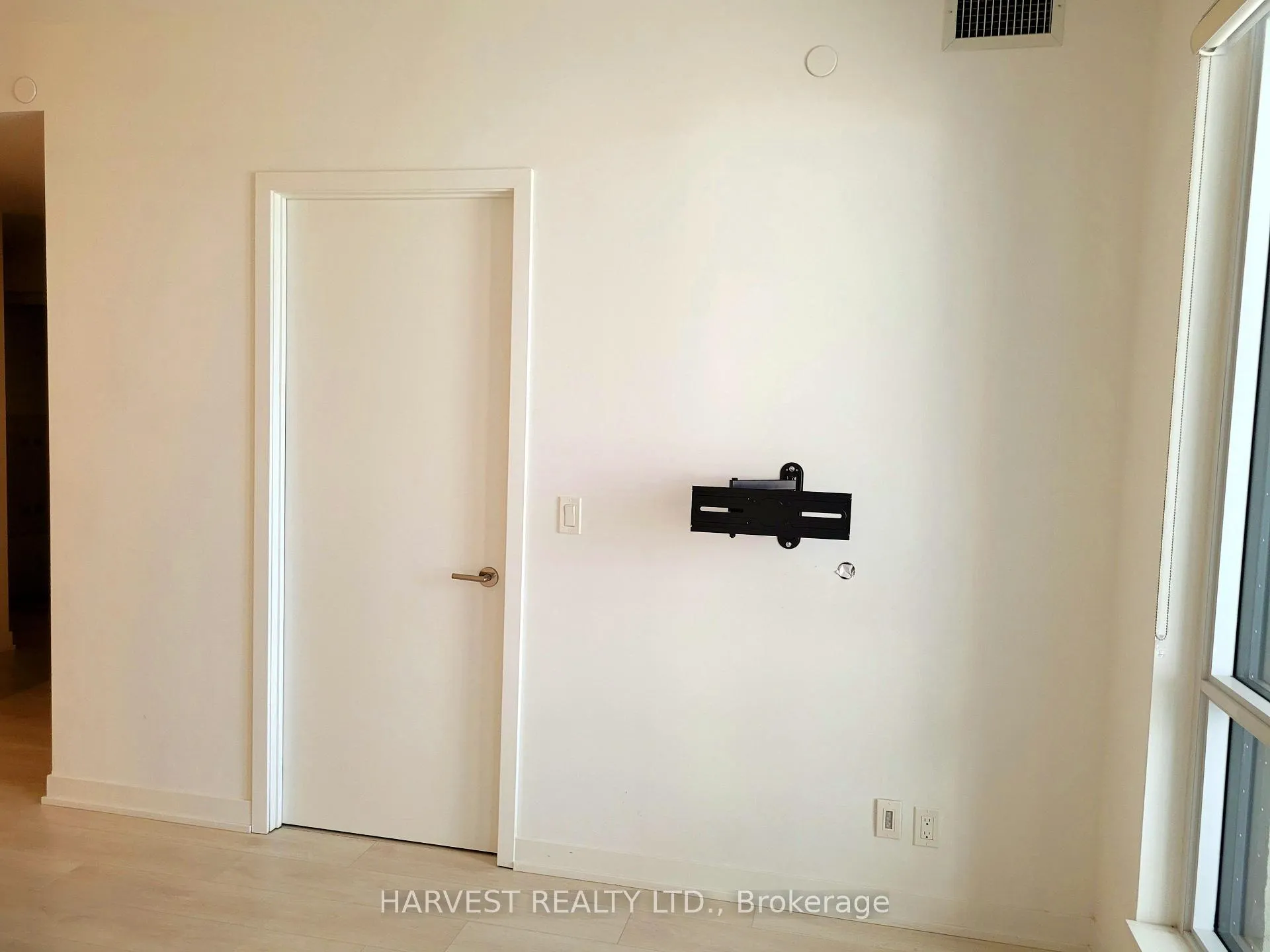 Photo 6 of Unit 424, 7950 Bathurst Street, Vaughan, Beverley Glen — HOMEH