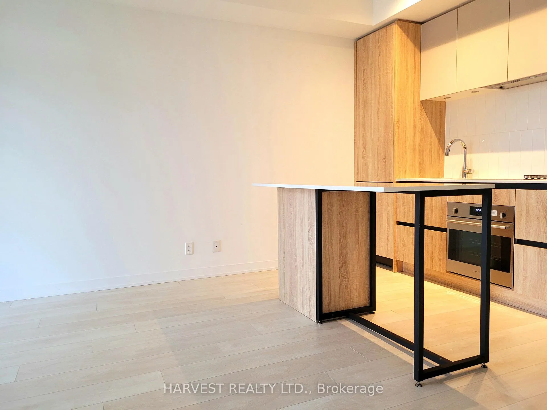 Photo 9 of Unit 424, 7950 Bathurst Street, Vaughan, Beverley Glen — HOMEH
