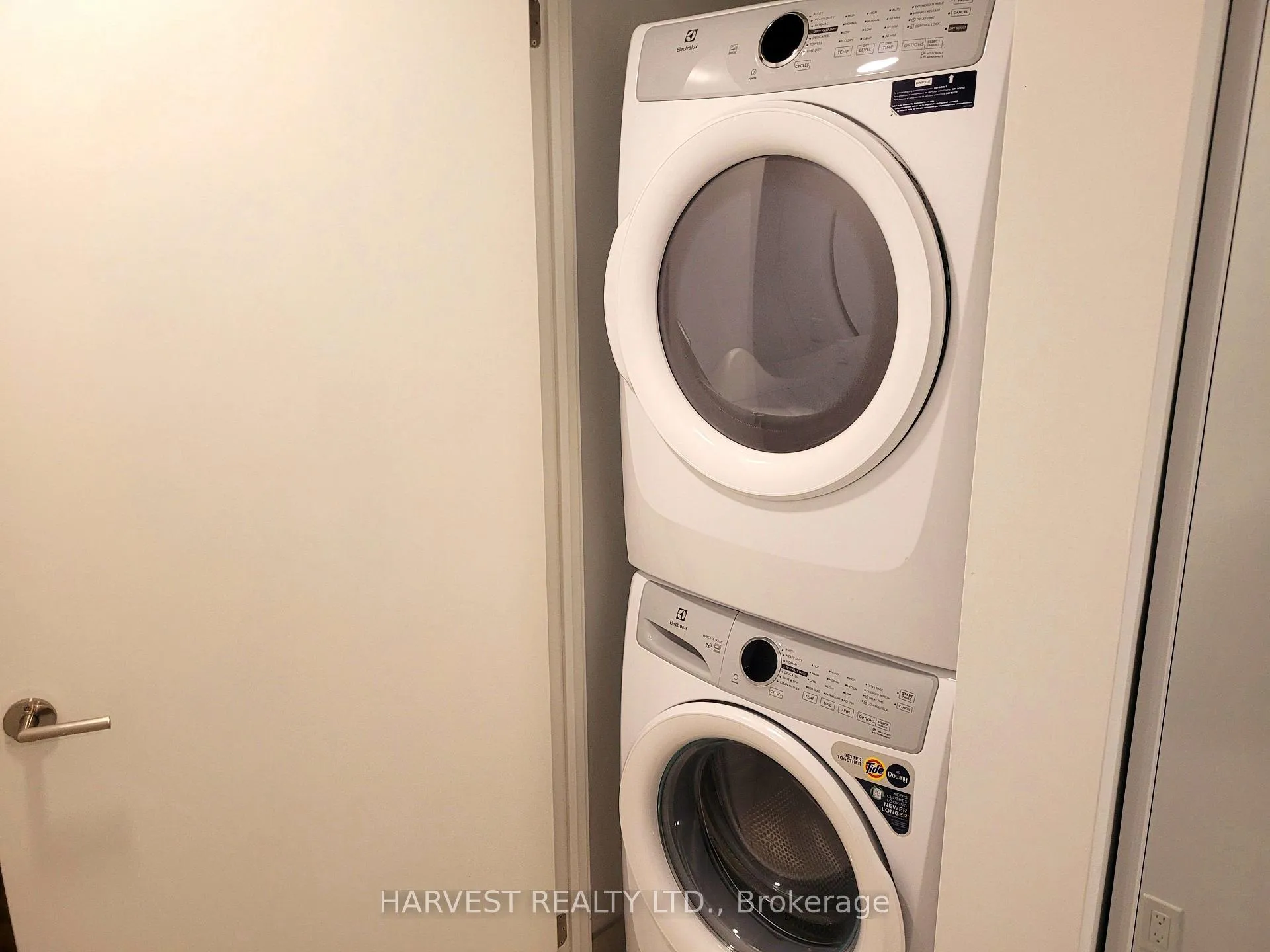 Photo 14 of Unit 424, 7950 Bathurst Street, Vaughan, Beverley Glen — HOMEH
