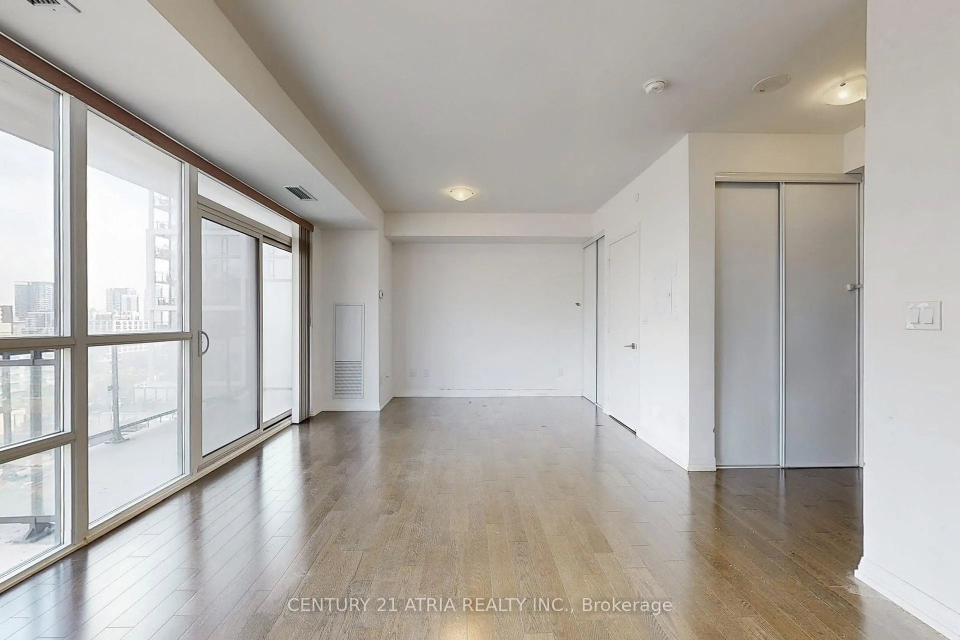 Photo 15 of Unit 1621, 460 Adelaide Street E, Toronto, Moss Park — HOMEH