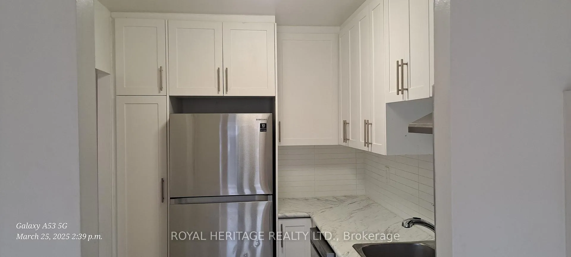 Front of Unit 101, 945 Simcoe Street N