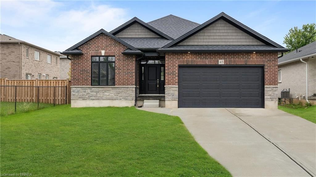 Front of 45 Vanrooy Trail