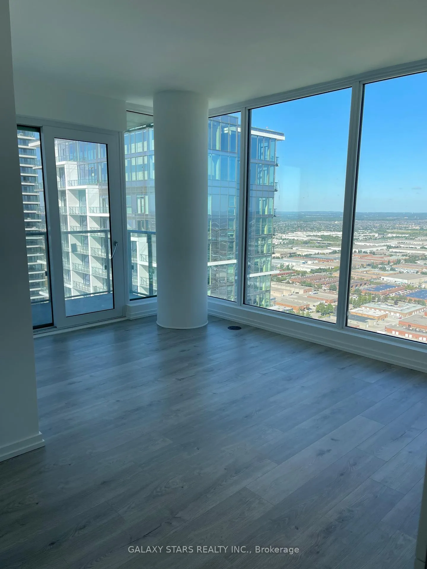 Photo 2 of Unit 5106, 7890 Jane Street, Vaughan, Concord — HOMEH