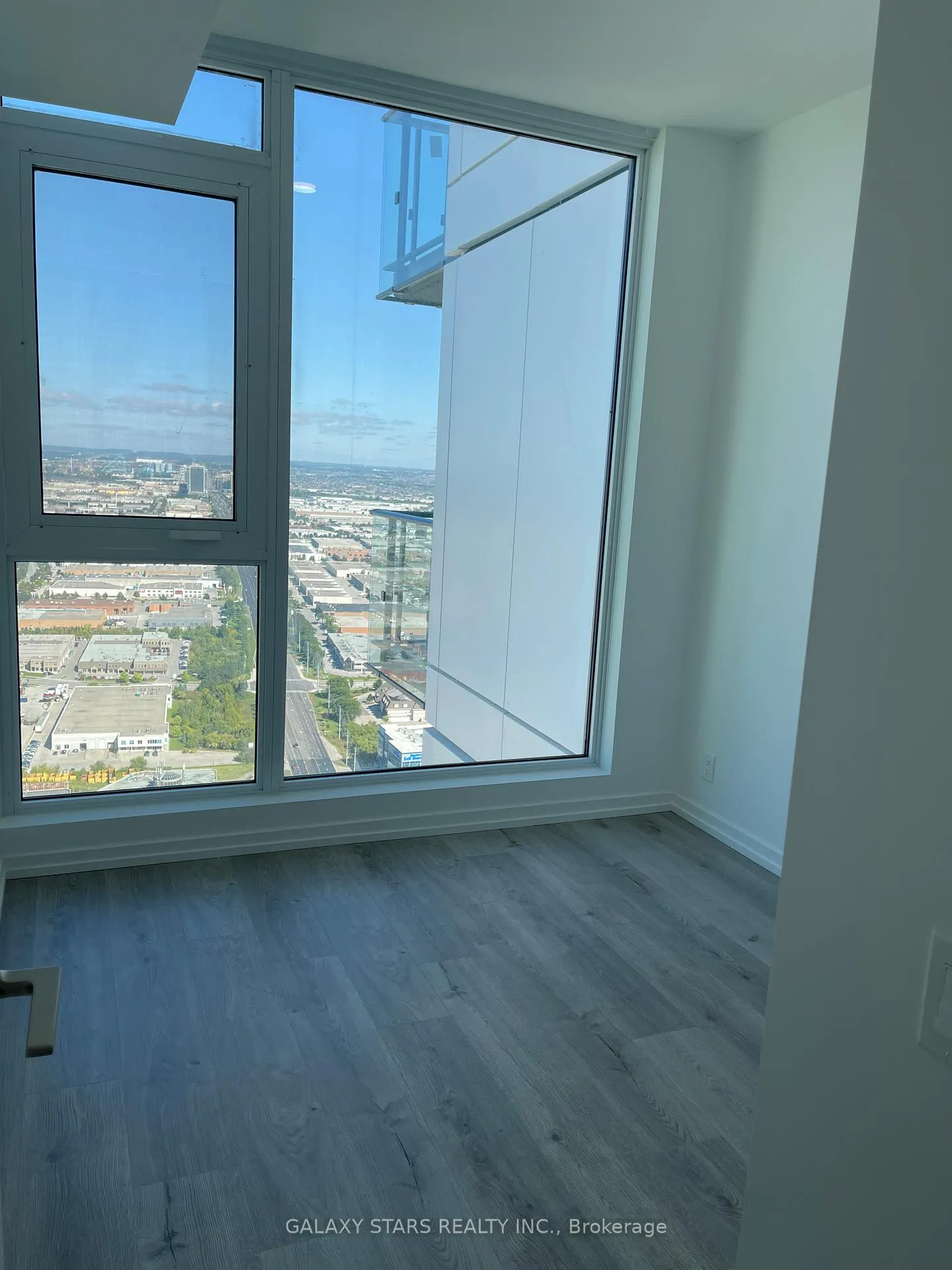 Photo 3 of Unit 5106, 7890 Jane Street, Vaughan, Concord — HOMEH
