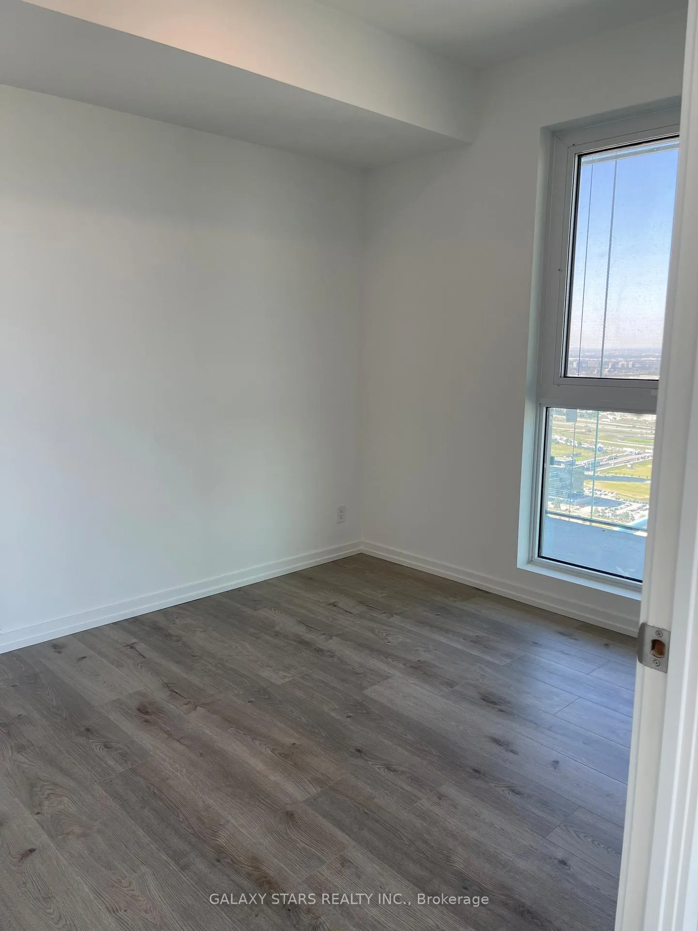 Photo 4 of Unit 5106, 7890 Jane Street, Vaughan, Concord — HOMEH