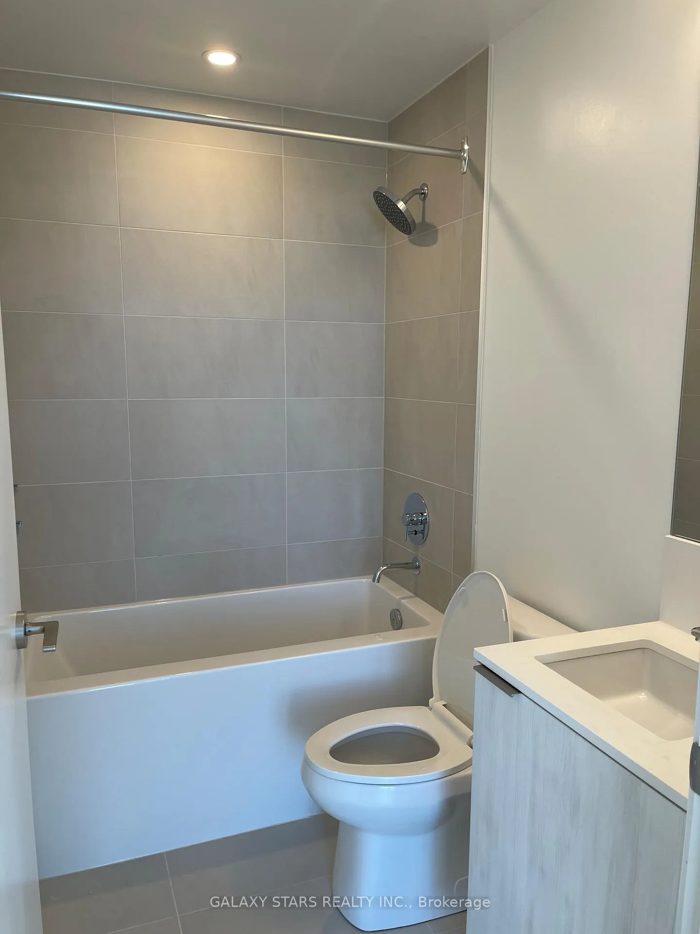 Photo 5 of Unit 5106, 7890 Jane Street, Vaughan, Concord — HOMEH