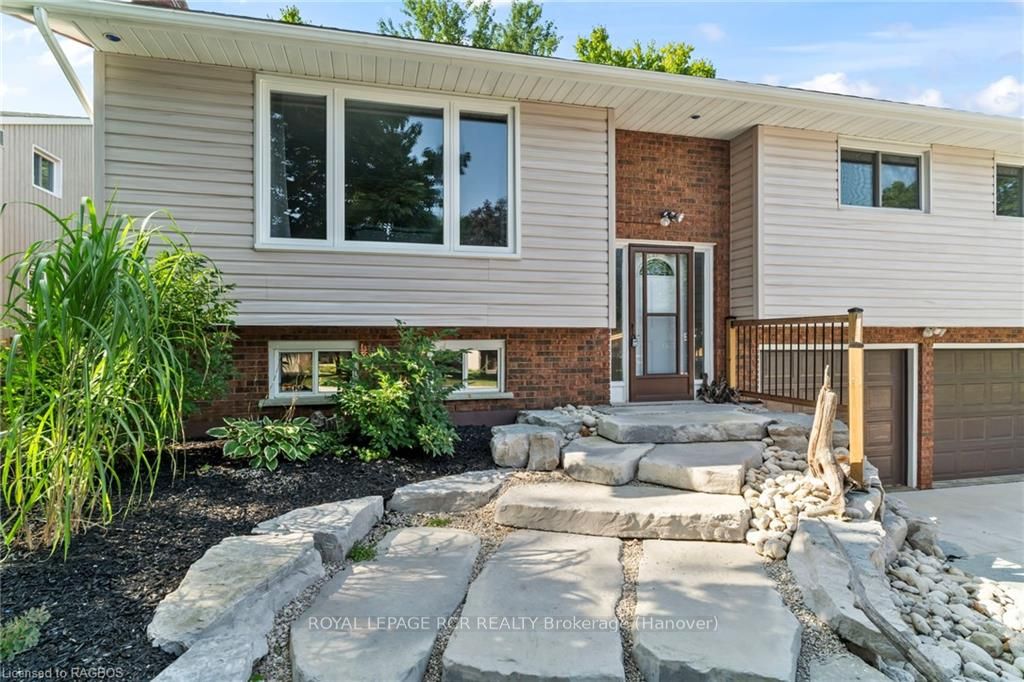 Photo 4 of 77 3RD St, Hanover — HOMEH