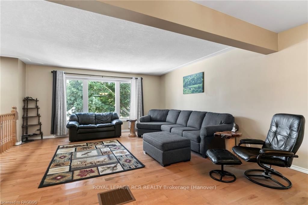 Photo 10 of 77 3RD St, Hanover — HOMEH
