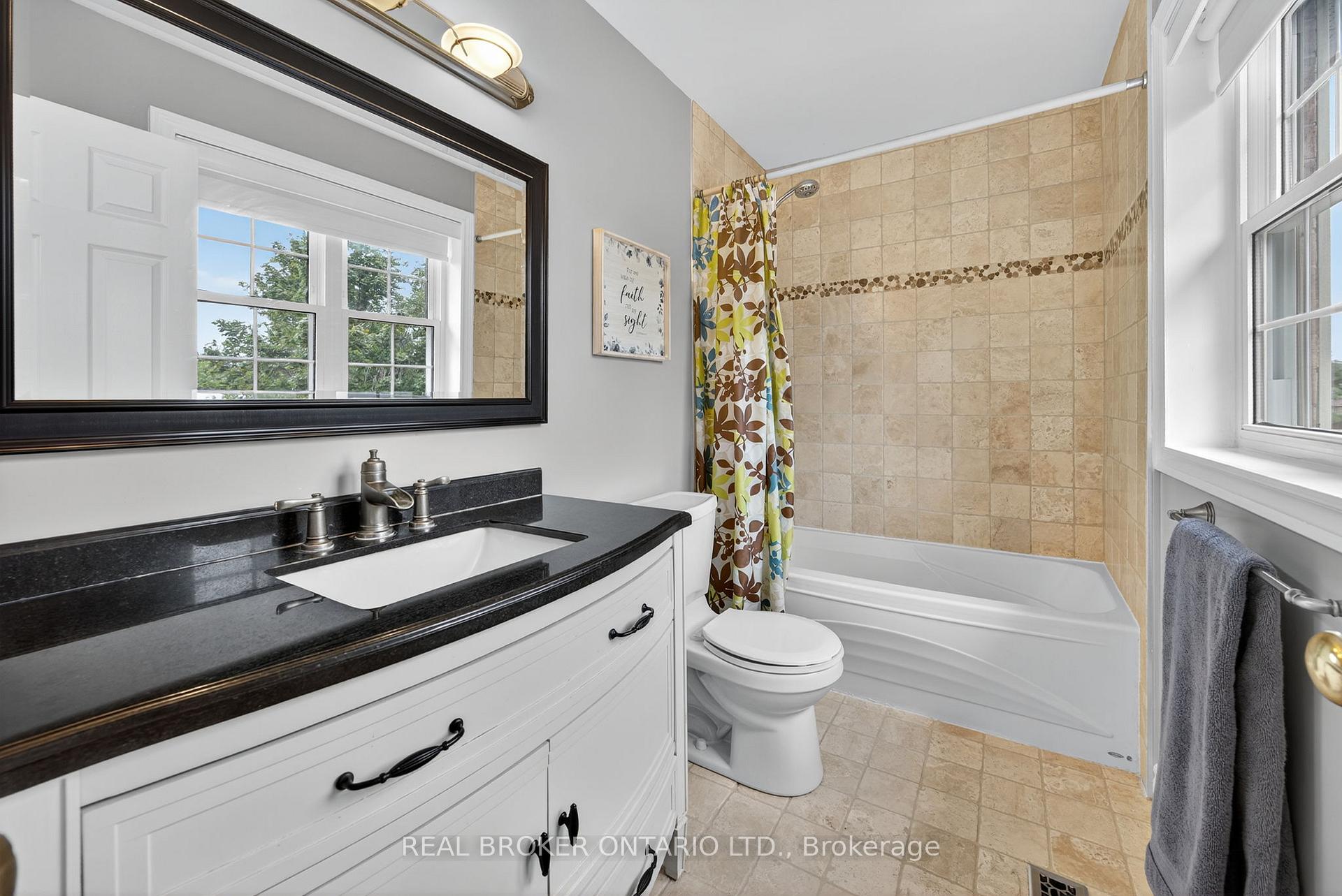 Photo 23 of 13 Balliston Road, Barrie, West Bayfield — HOMEH