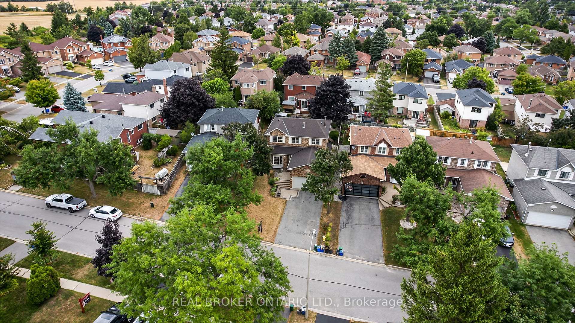 Photo 41 of 13 Balliston Road, Barrie, West Bayfield — HOMEH