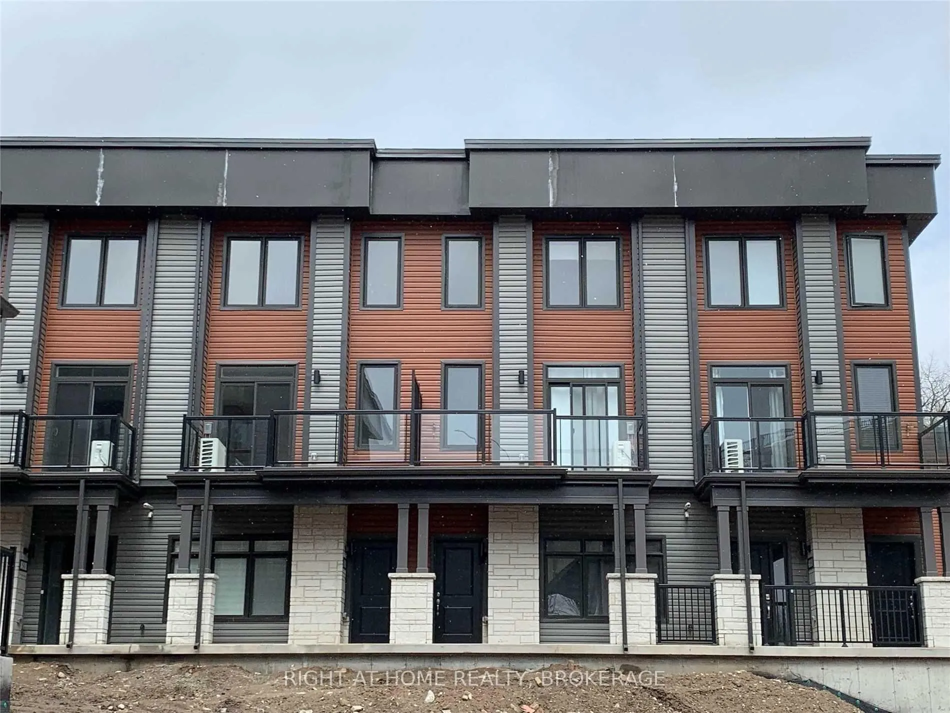 Front of Unit 45, 2 Willow Street