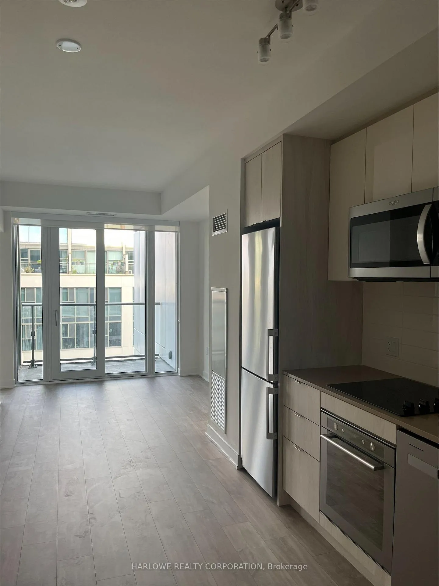 Photo 1 of Unit 920 SE, 60 Princess Street SE, Toronto, Waterfront Communities — HOMEH