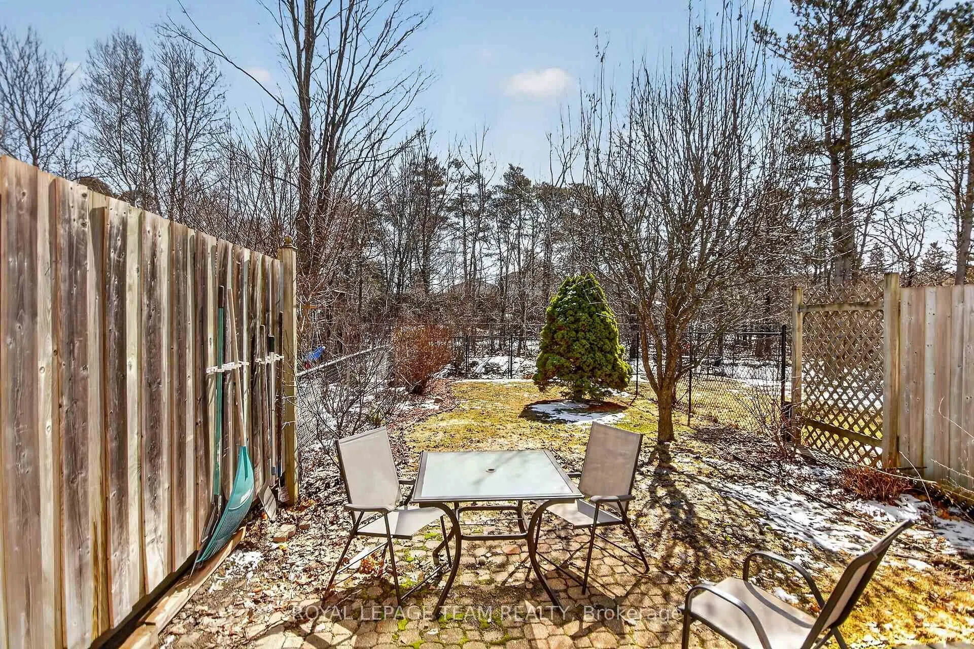 Photo 5 of 74 Palomino Drive, Ottawa, Kanata - Bridlewood — HOMEH