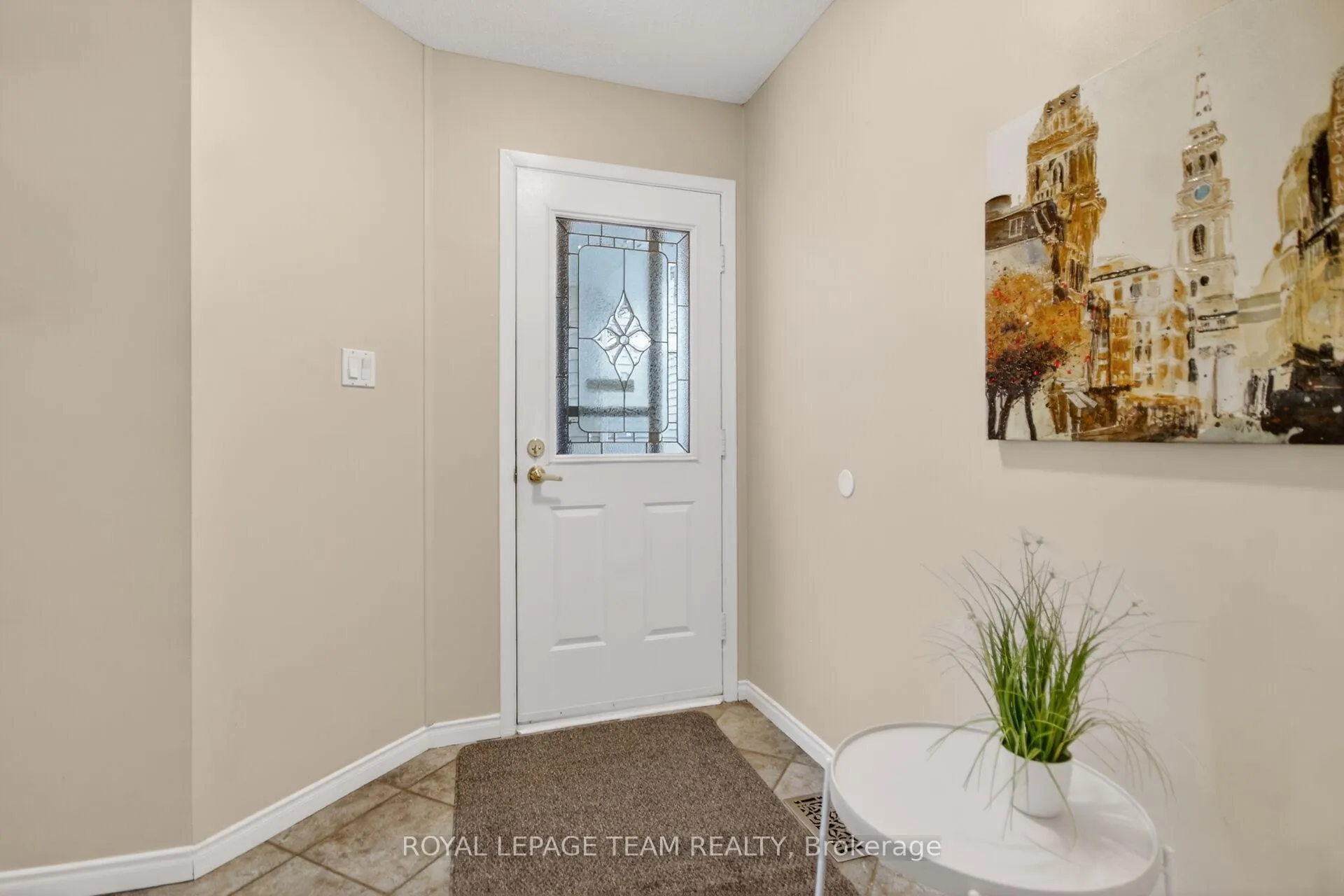 Photo 10 of 74 Palomino Drive, Ottawa, Kanata - Bridlewood — HOMEH