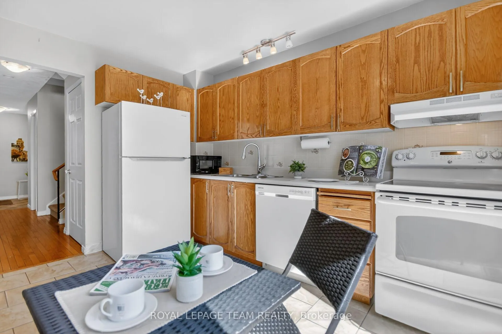 Photo 20 of 74 Palomino Drive, Ottawa, Kanata - Bridlewood — HOMEH