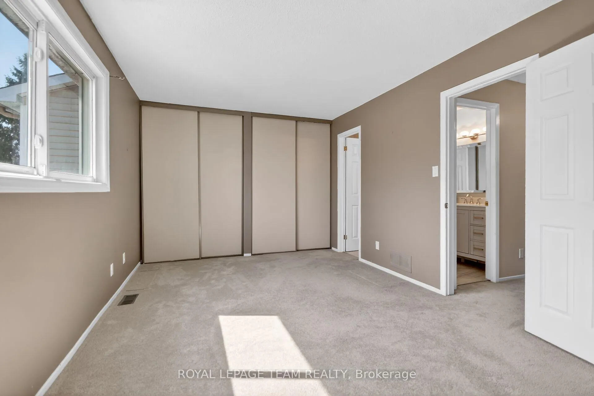 Photo 30 of 74 Palomino Drive, Ottawa, Kanata - Bridlewood — HOMEH