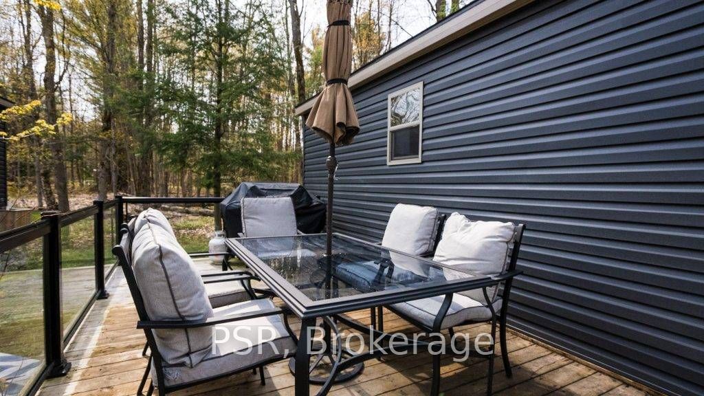 Photo 3 of Unit 206, 1082 Shamrock Marina Rd, Gravenhurst, Morrison — HOMEH