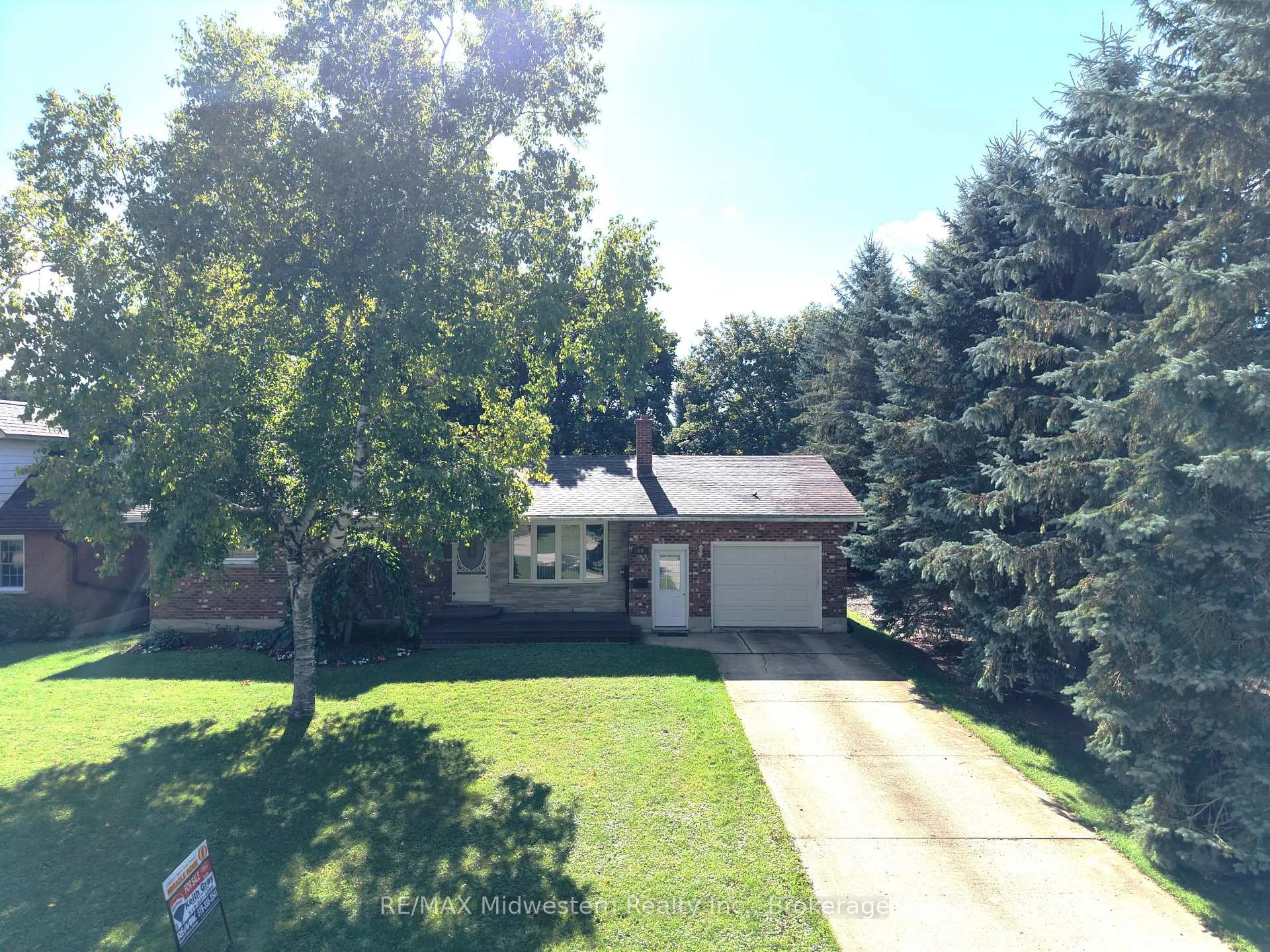 Photo 6 of 69 Louise Street, Minto — HOMEH