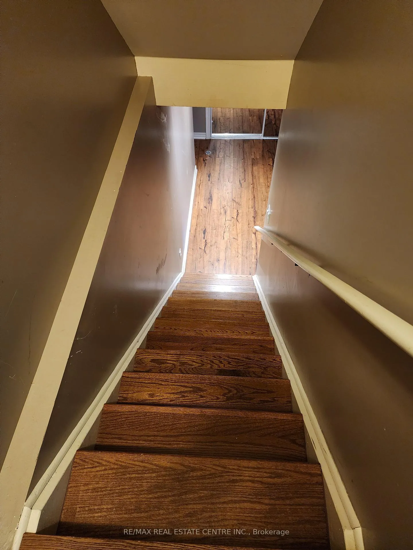 Photo 12 of 153 Halifax Street, Hamilton, Winona Park — HOMEH