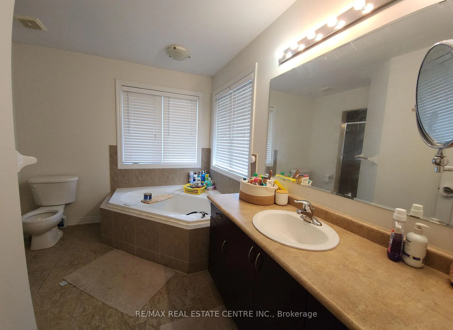 Photo 20 of 153 Halifax Street, Hamilton, Winona Park — HOMEH