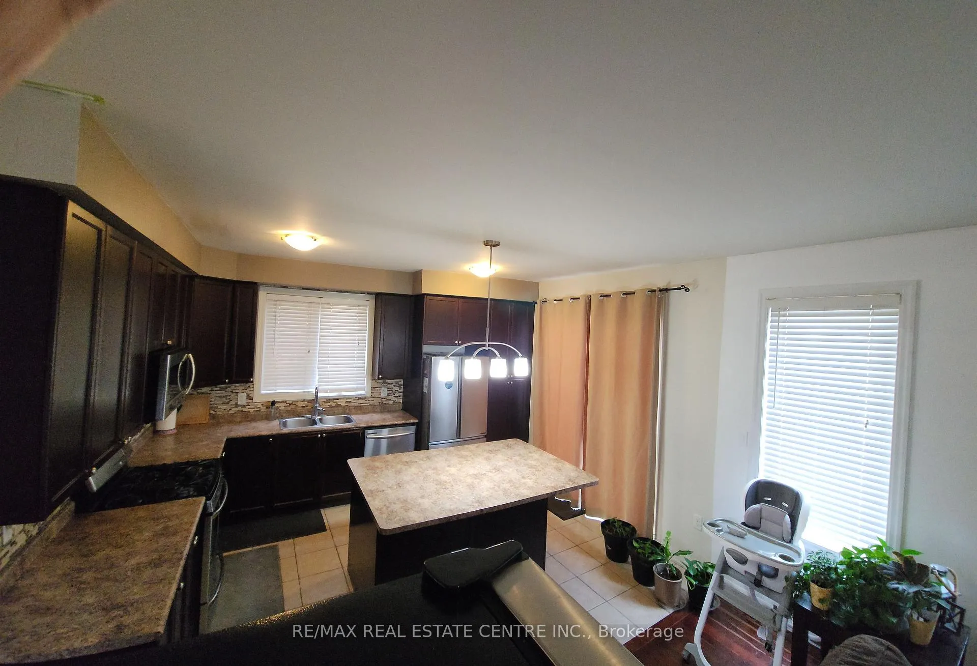 Photo 37 of 153 Halifax Street, Hamilton, Winona Park — HOMEH