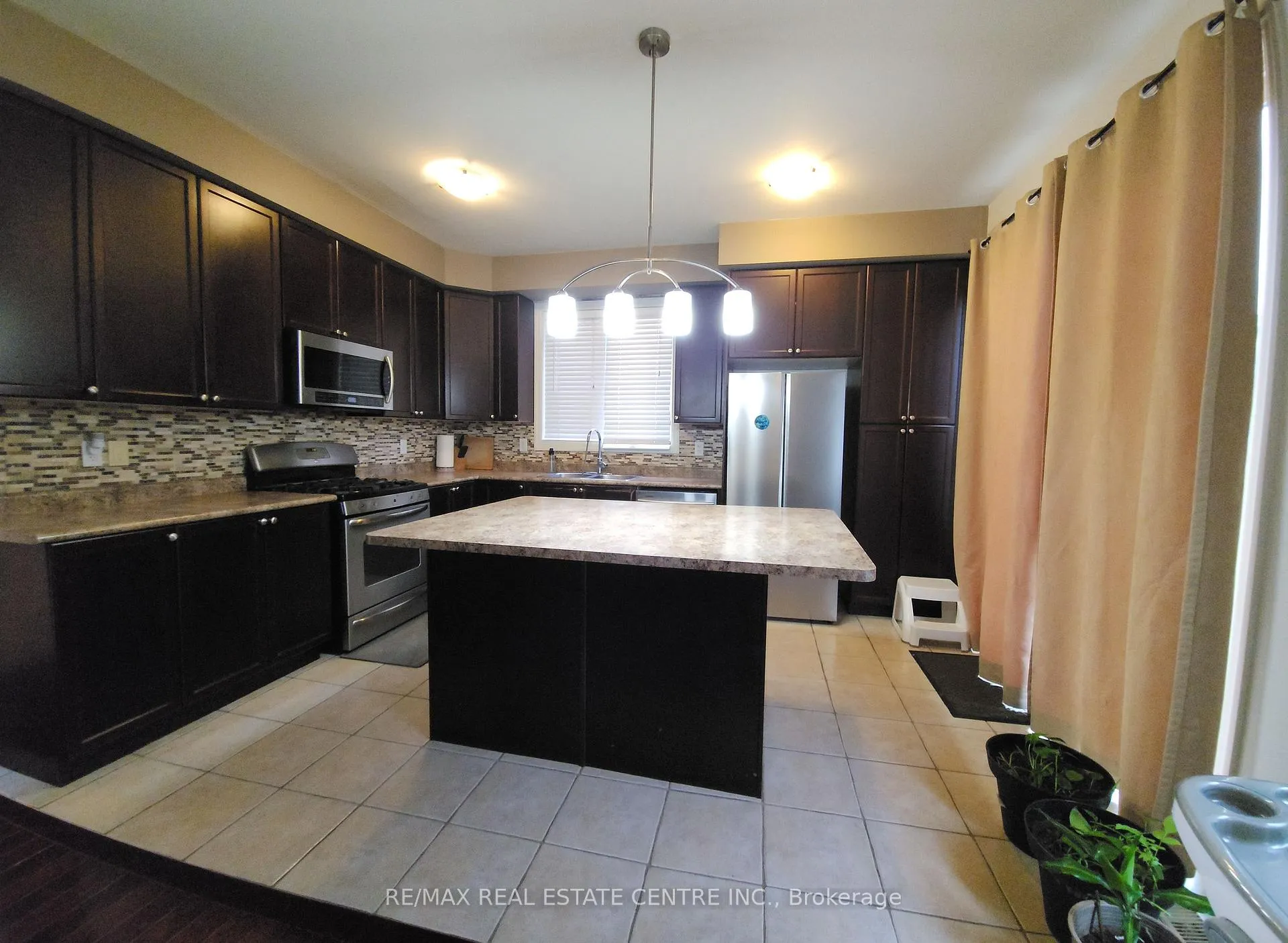 Photo 39 of 153 Halifax Street, Hamilton, Winona Park — HOMEH