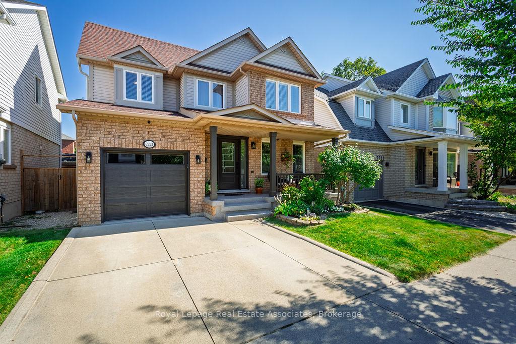 Front of 2221 Bluegrass Lane