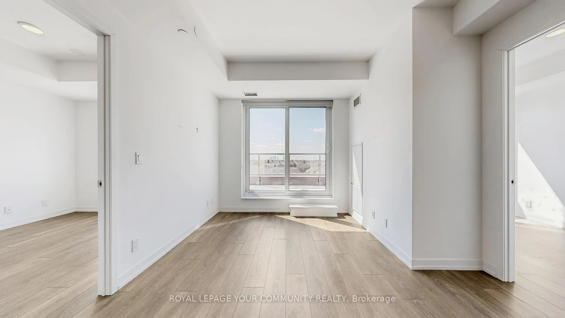 Photo 2 of Unit 626, 8 Beverley Glen Boulevard, Vaughan, Beverley Glen — HOMEH