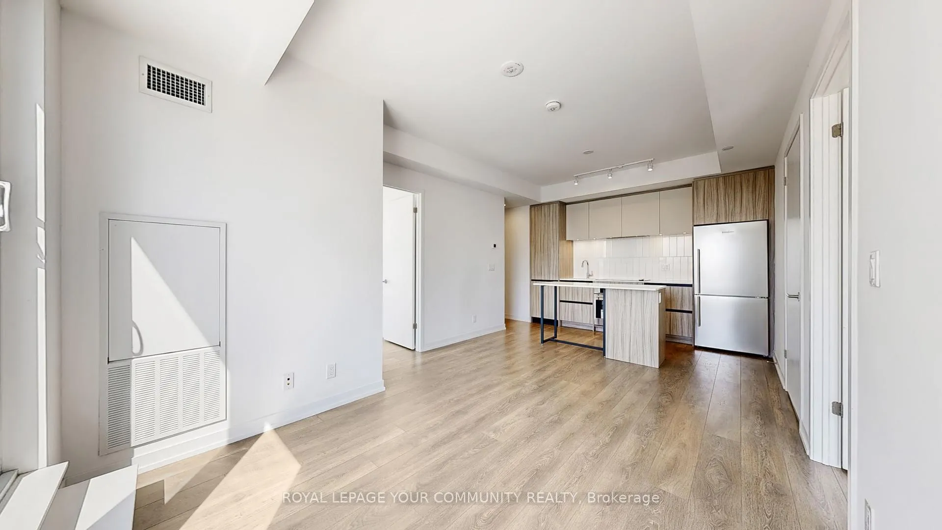 Photo 4 of Unit 626, 8 Beverley Glen Boulevard, Vaughan, Beverley Glen — HOMEH