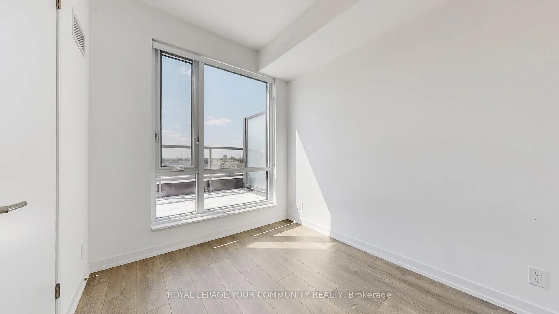 Photo 15 of Unit 626, 8 Beverley Glen Boulevard, Vaughan, Beverley Glen — HOMEH