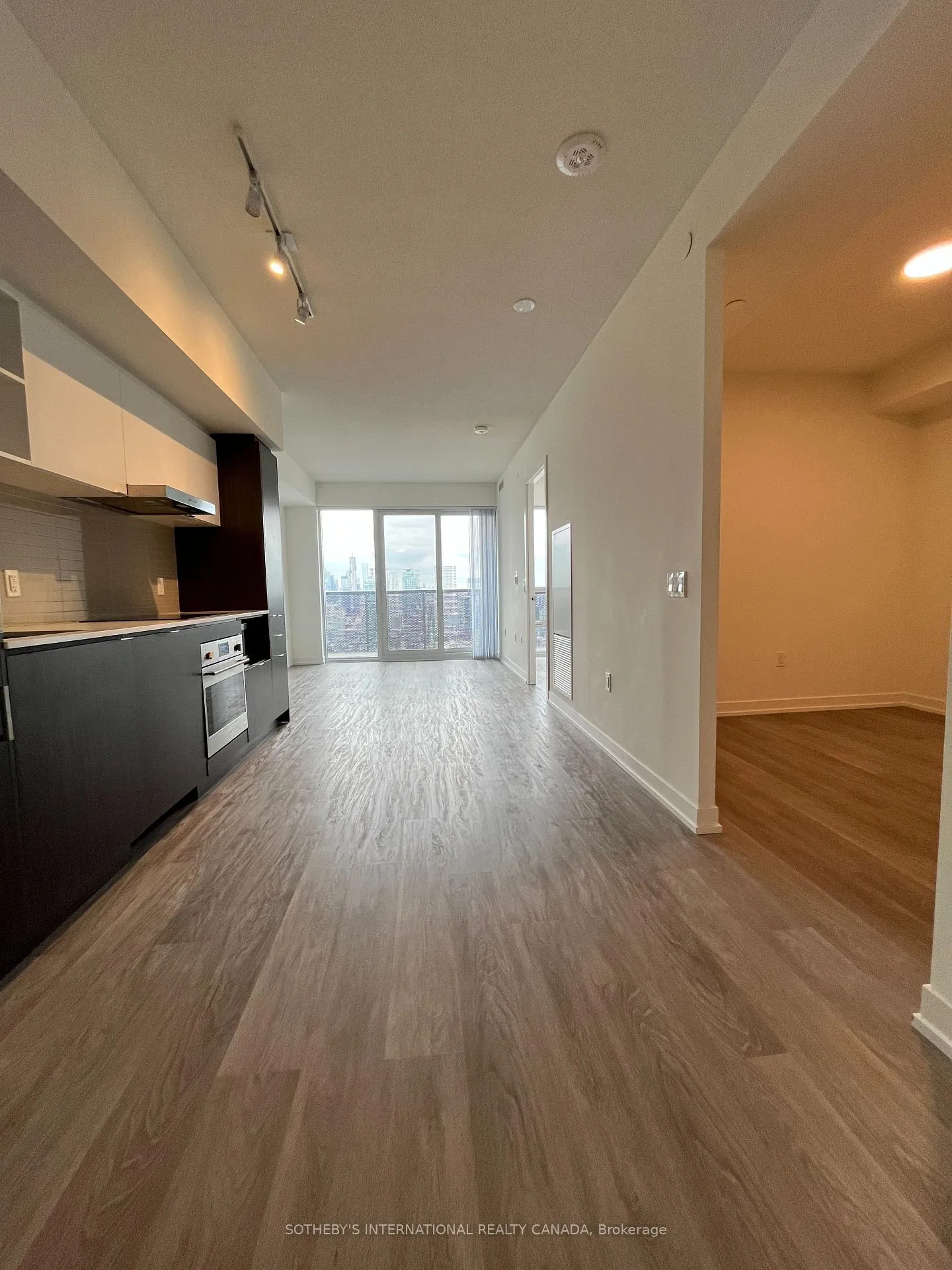 Photo 5 of Unit 4602, 55 Cooper Street, Toronto, Waterfront Communities — HOMEH