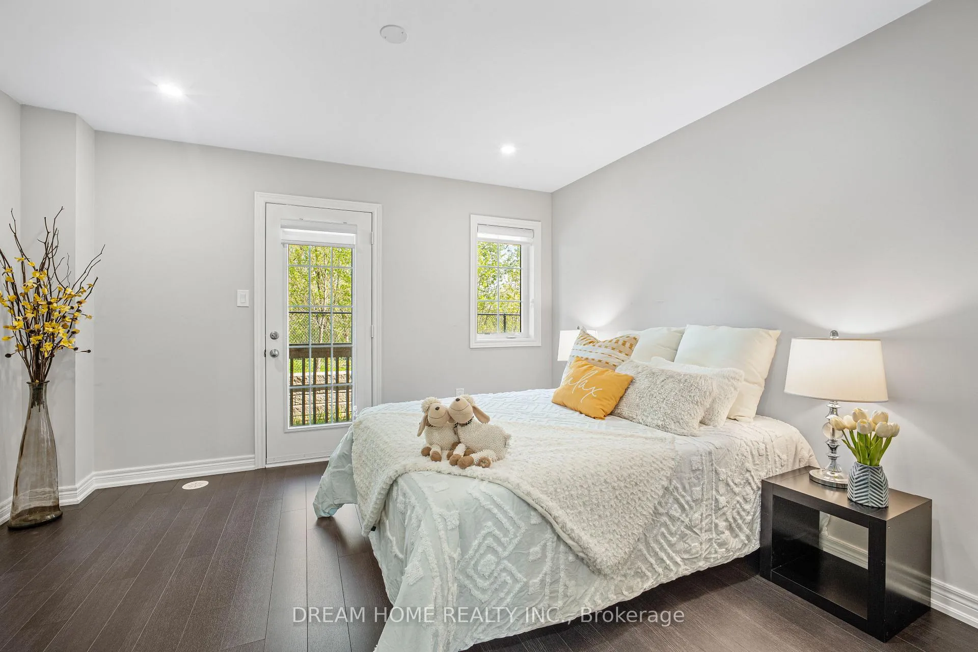 Photo 5 of 46 Roy Grove Way, Markham, Greensborough — HOMEH