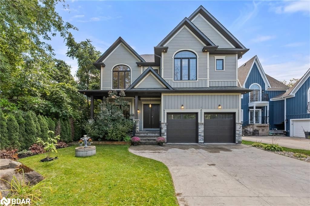 Front of 1648 Roslyn Avenue