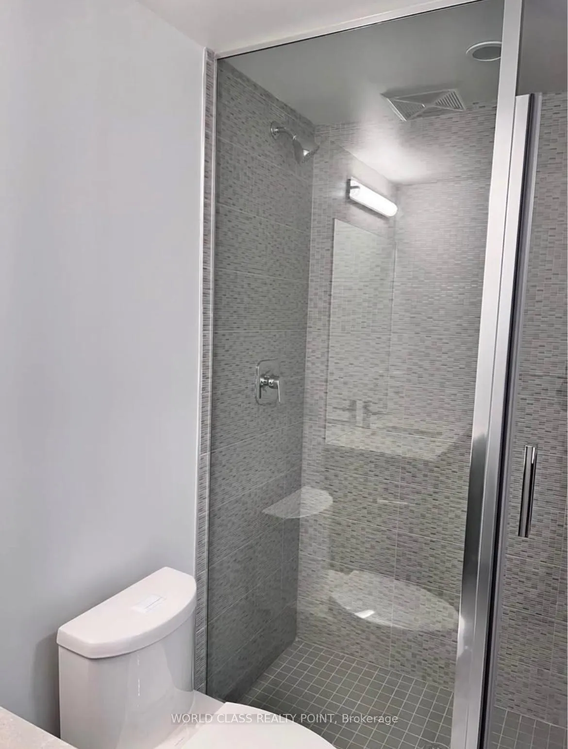 Photo 4 of Unit 807, 158 Front Street E, Toronto, Moss Park — HOMEH
