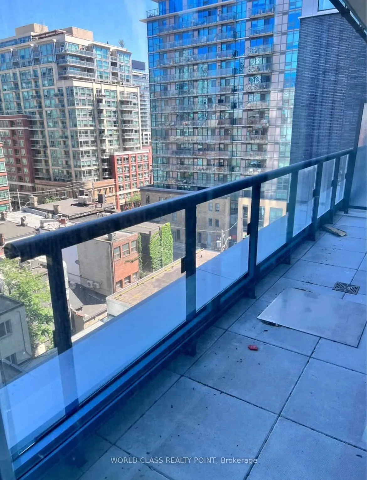 Photo 7 of Unit 807, 158 Front Street E, Toronto, Moss Park — HOMEH