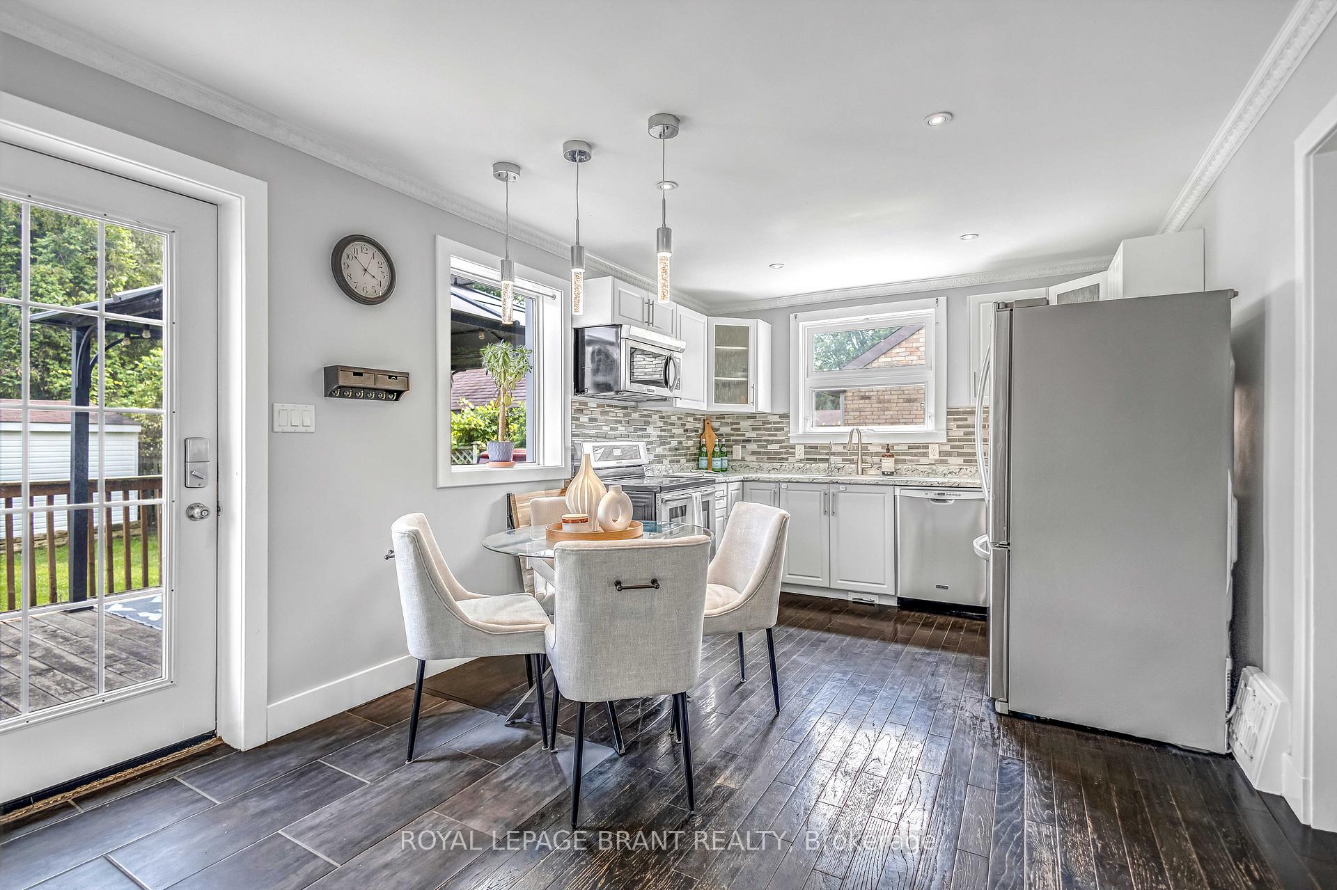 Photo 7 of 116 Silver Street, Brant, Paris — HOMEH