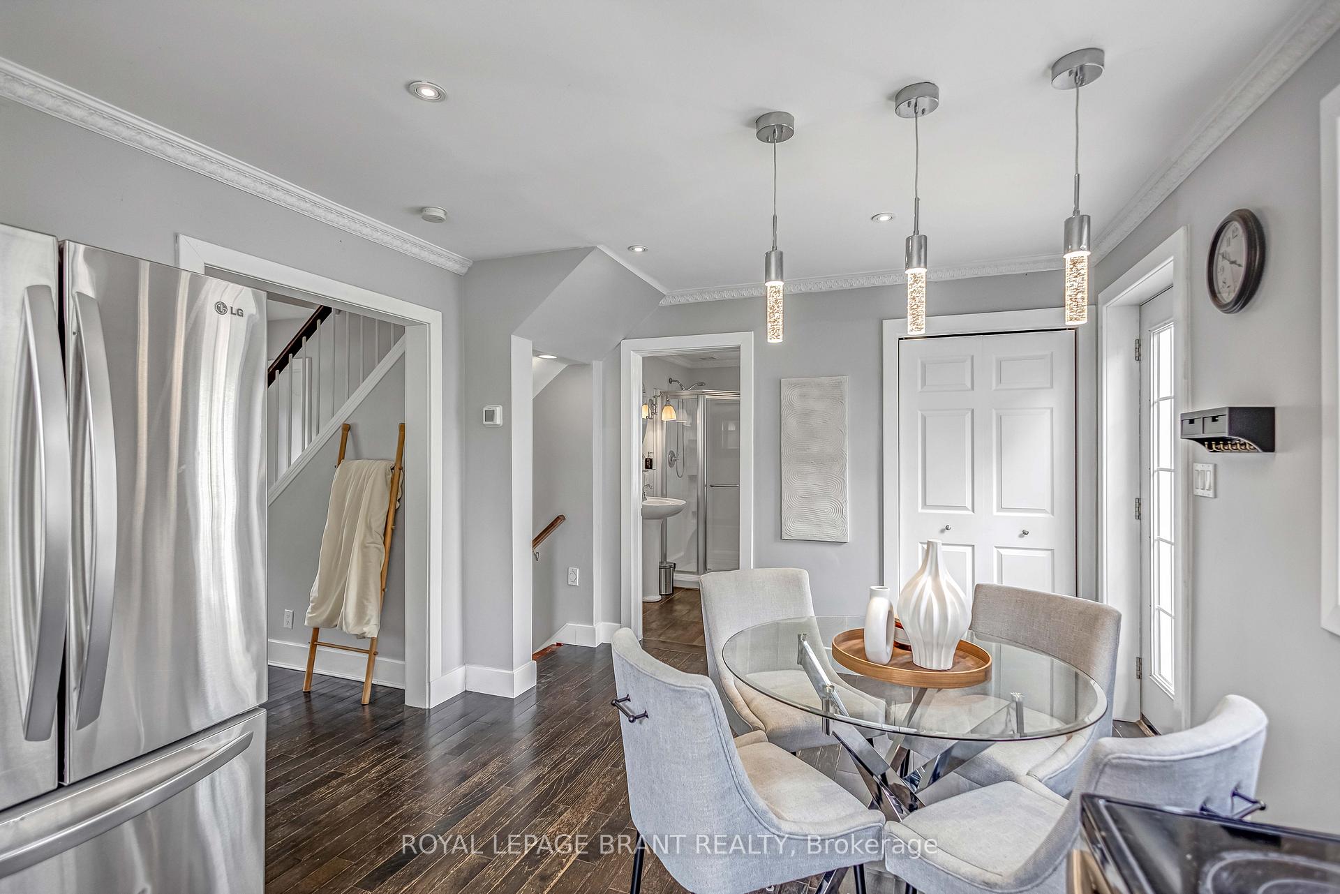 Photo 9 of 116 Silver Street, Brant, Paris — HOMEH