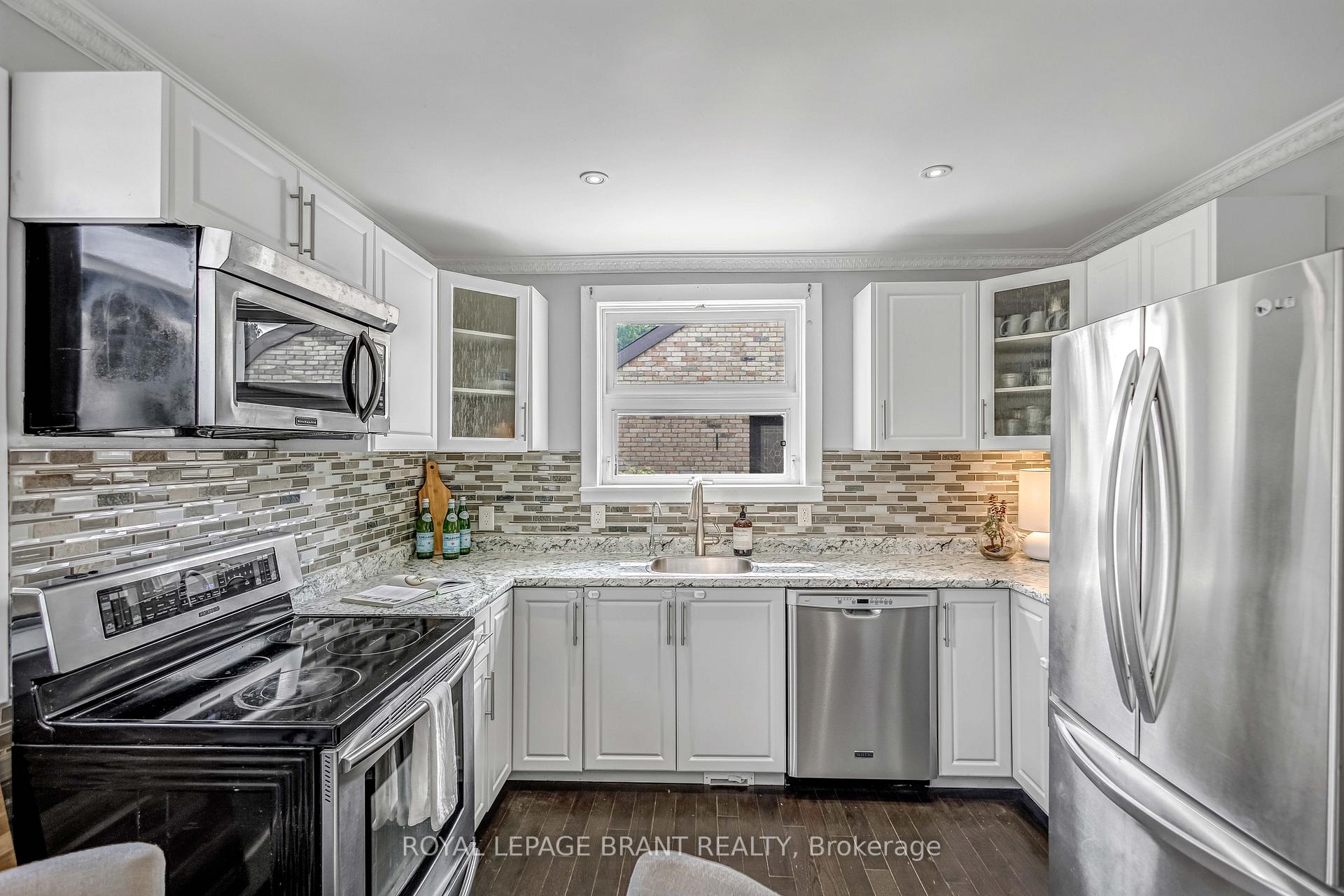 Photo 10 of 116 Silver Street, Brant, Paris — HOMEH