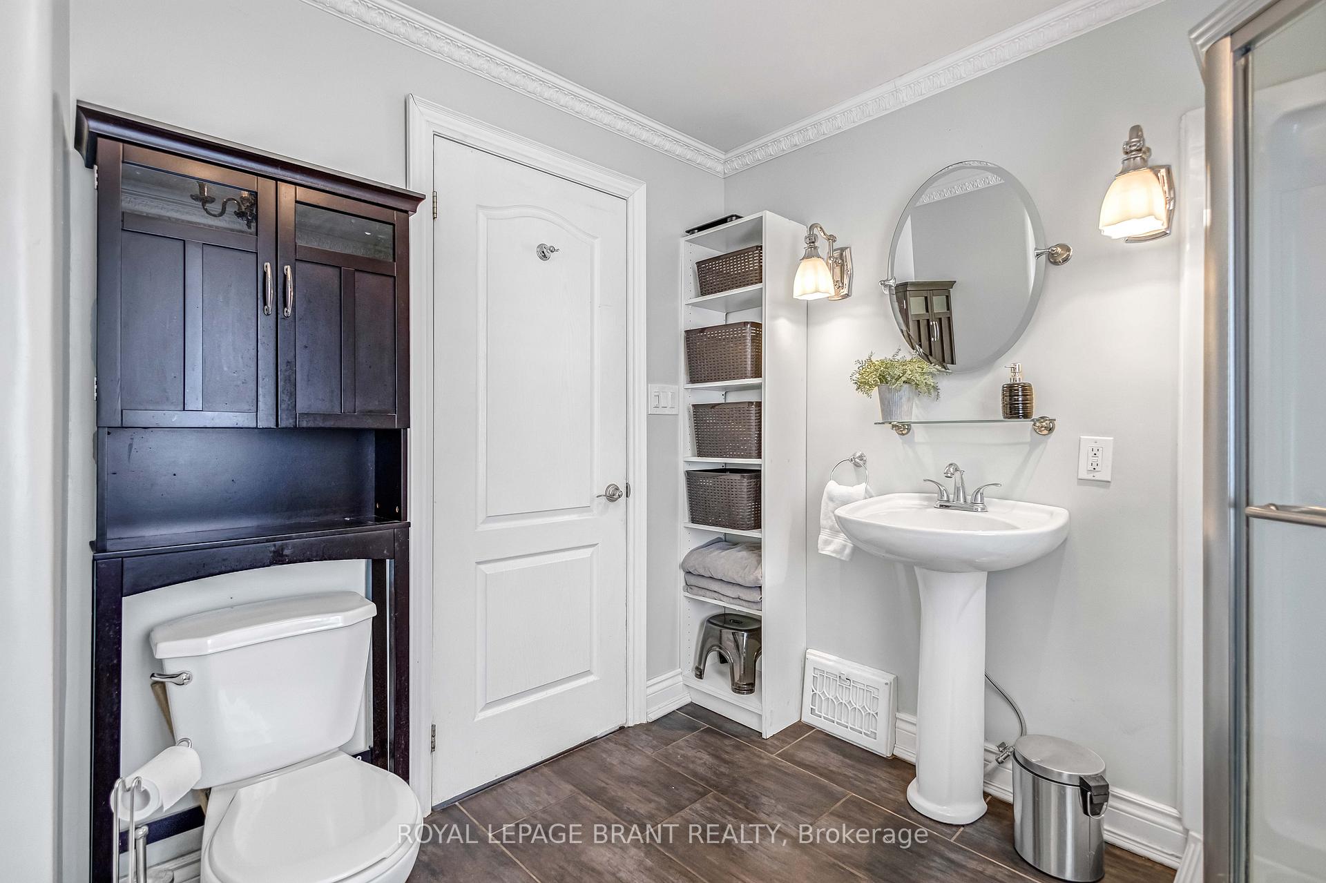 Photo 13 of 116 Silver Street, Brant, Paris — HOMEH