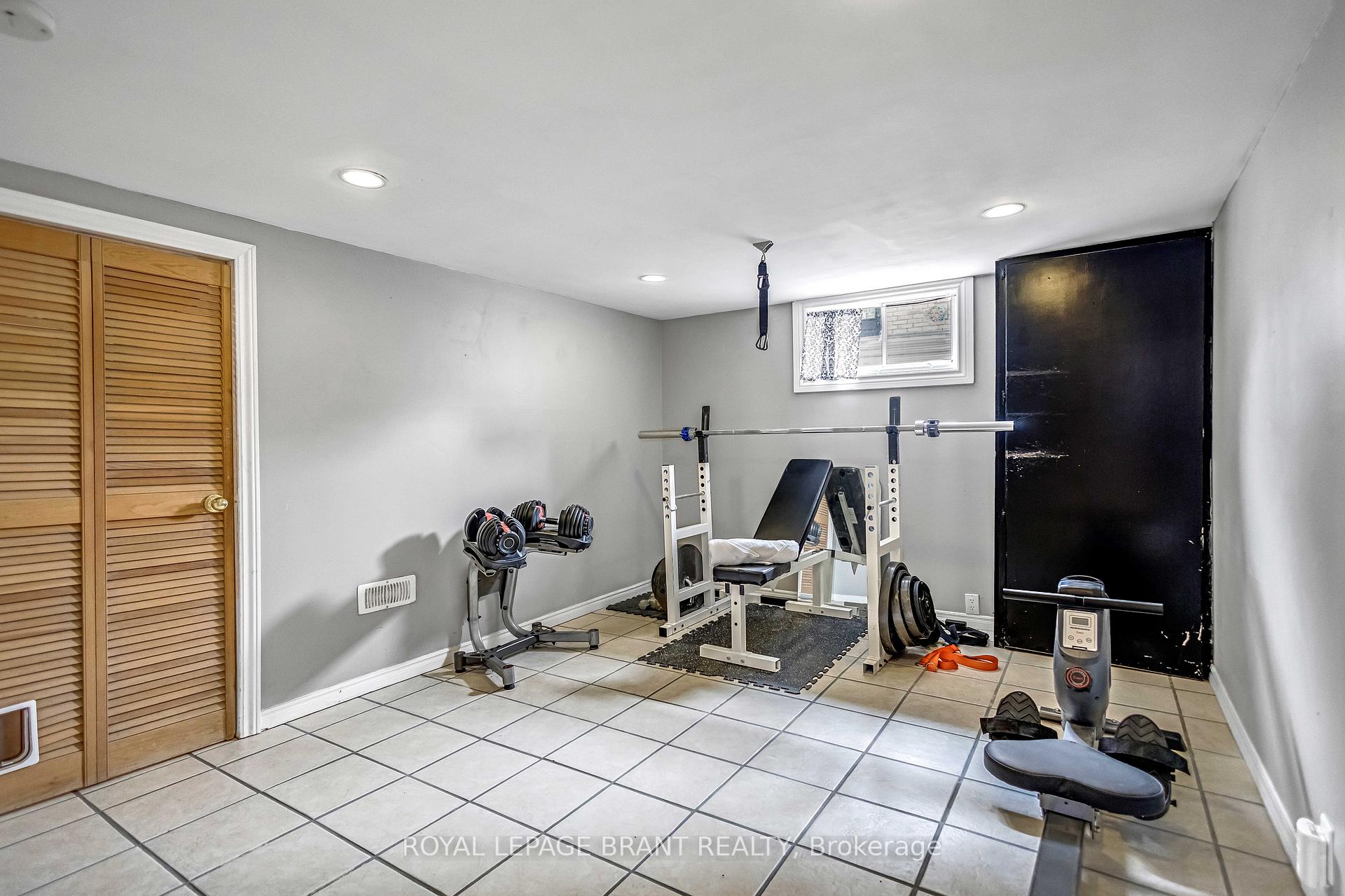 Photo 20 of 116 Silver Street, Brant, Paris — HOMEH