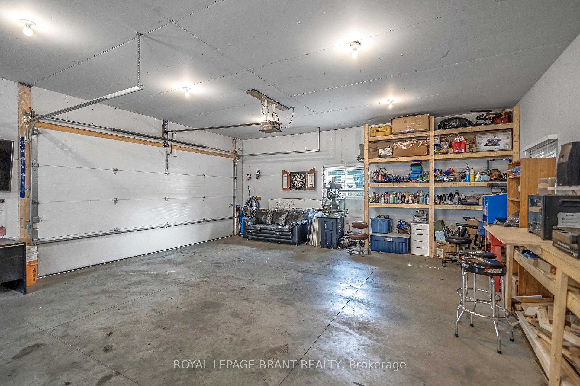 Photo 30 of 116 Silver Street, Brant, Paris — HOMEH