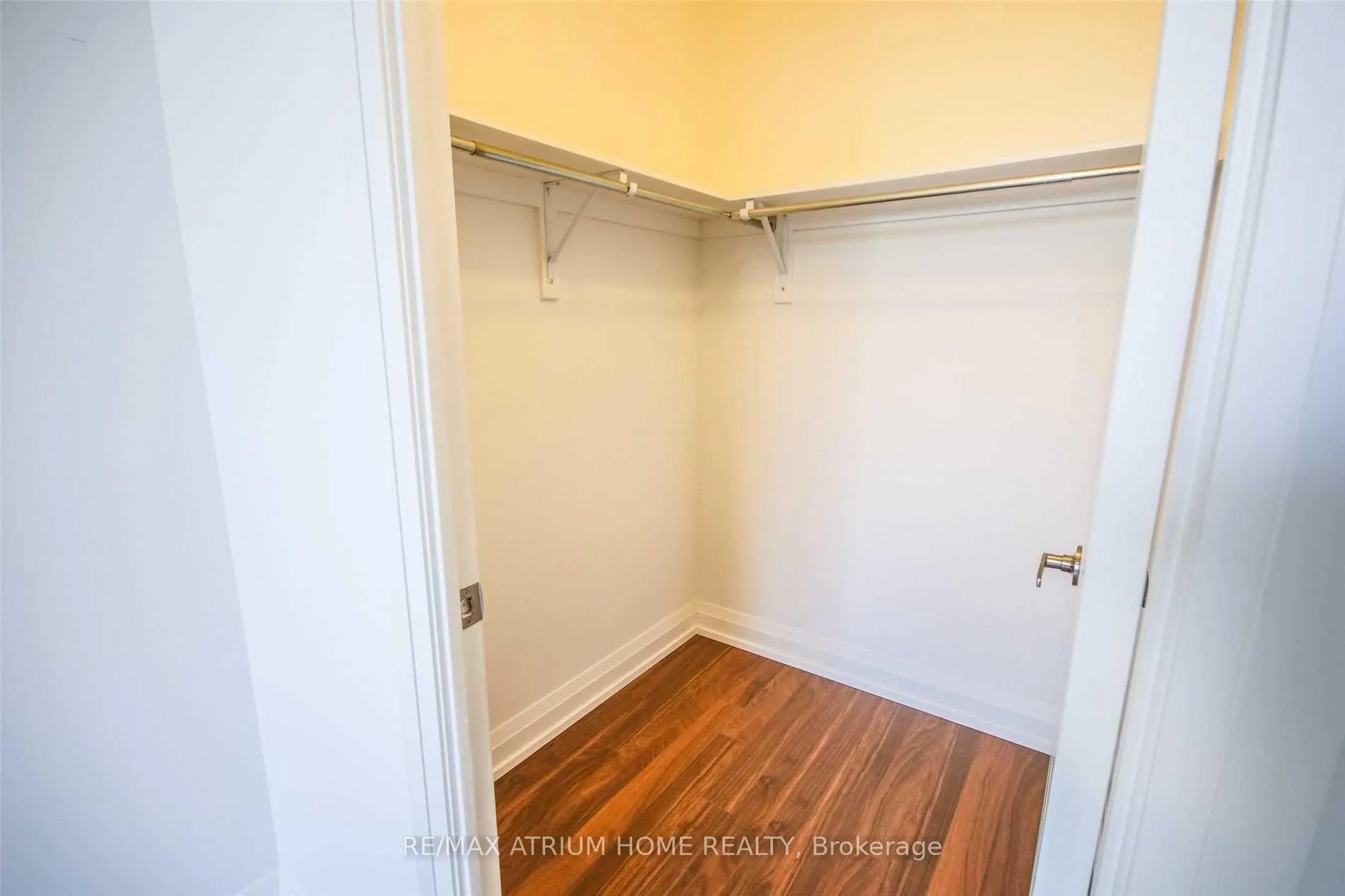 Photo 15 of Unit 302, 7167 Yonge Street, Markham, Grandview — HOMEH