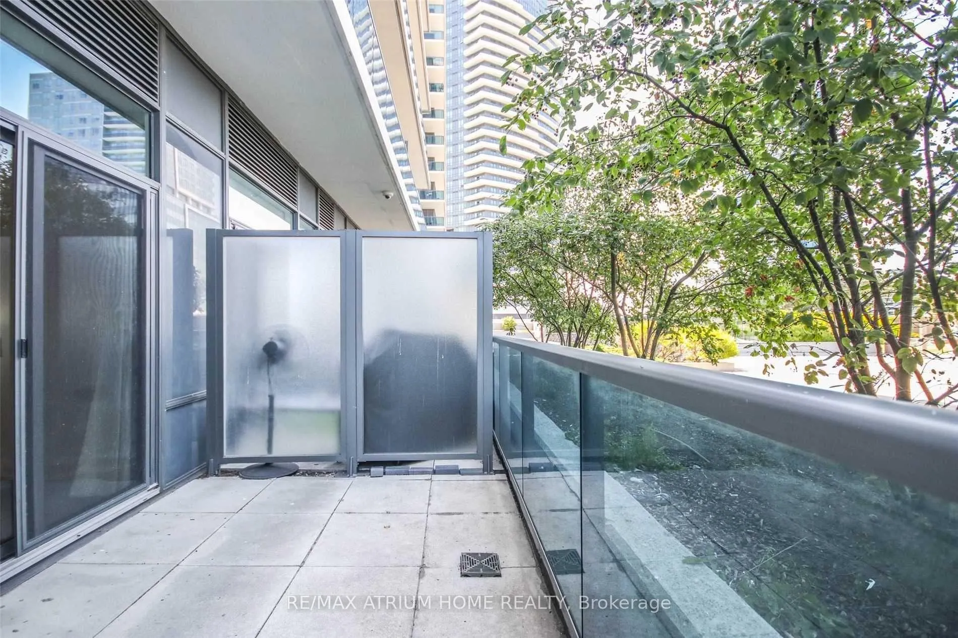 Photo 17 of Unit 302, 7167 Yonge Street, Markham, Grandview — HOMEH