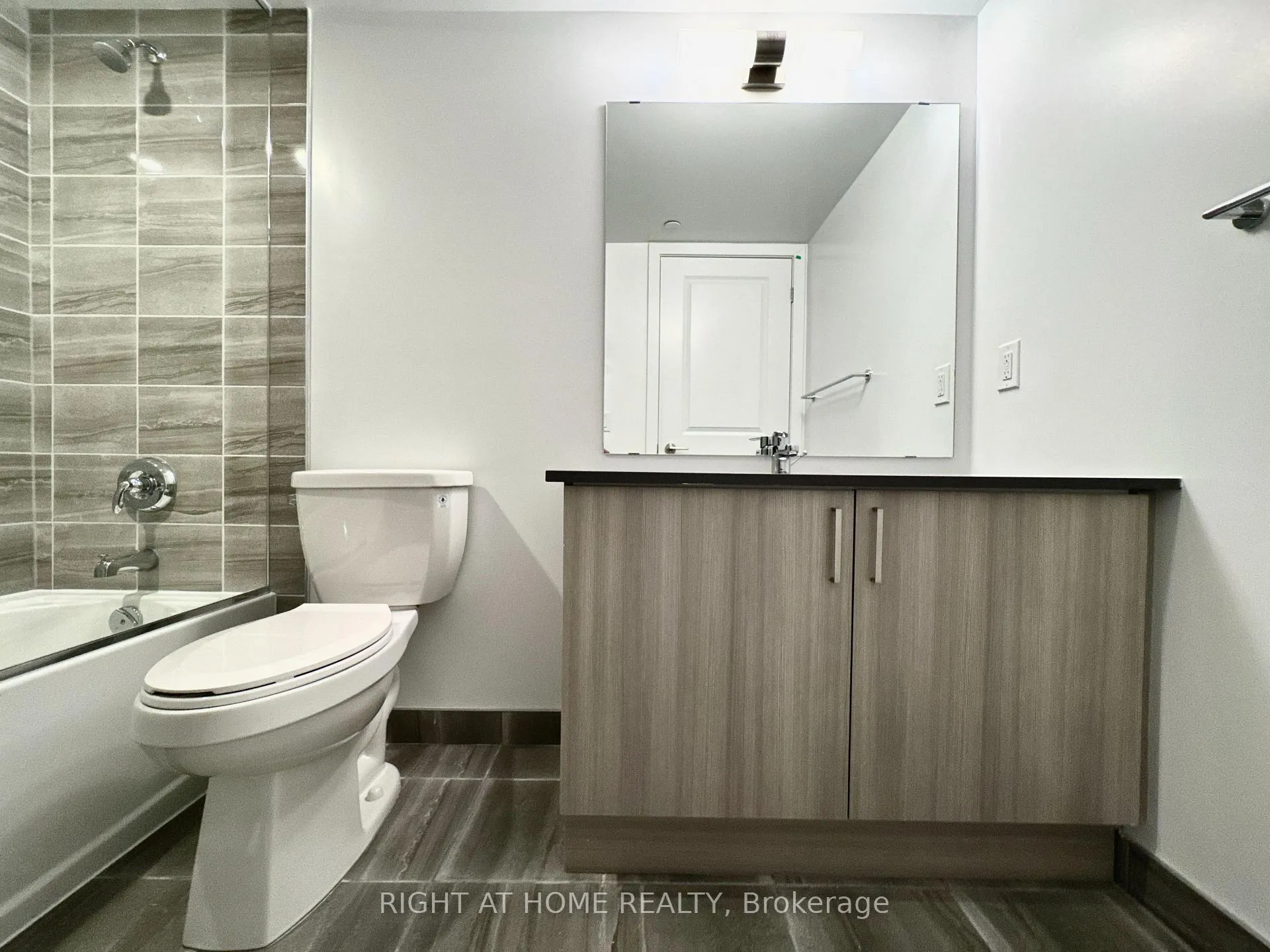 Photo 18 of Unit 1104, 1435 Celebration Drive, Pickering, Bay Ridges — HOMEH