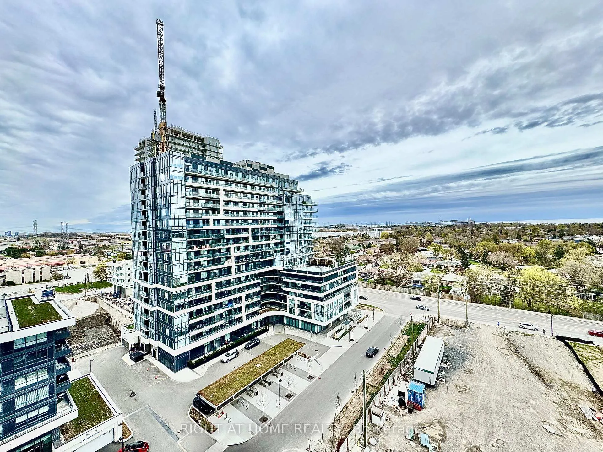 Photo 23 of Unit 1104, 1435 Celebration Drive, Pickering, Bay Ridges — HOMEH