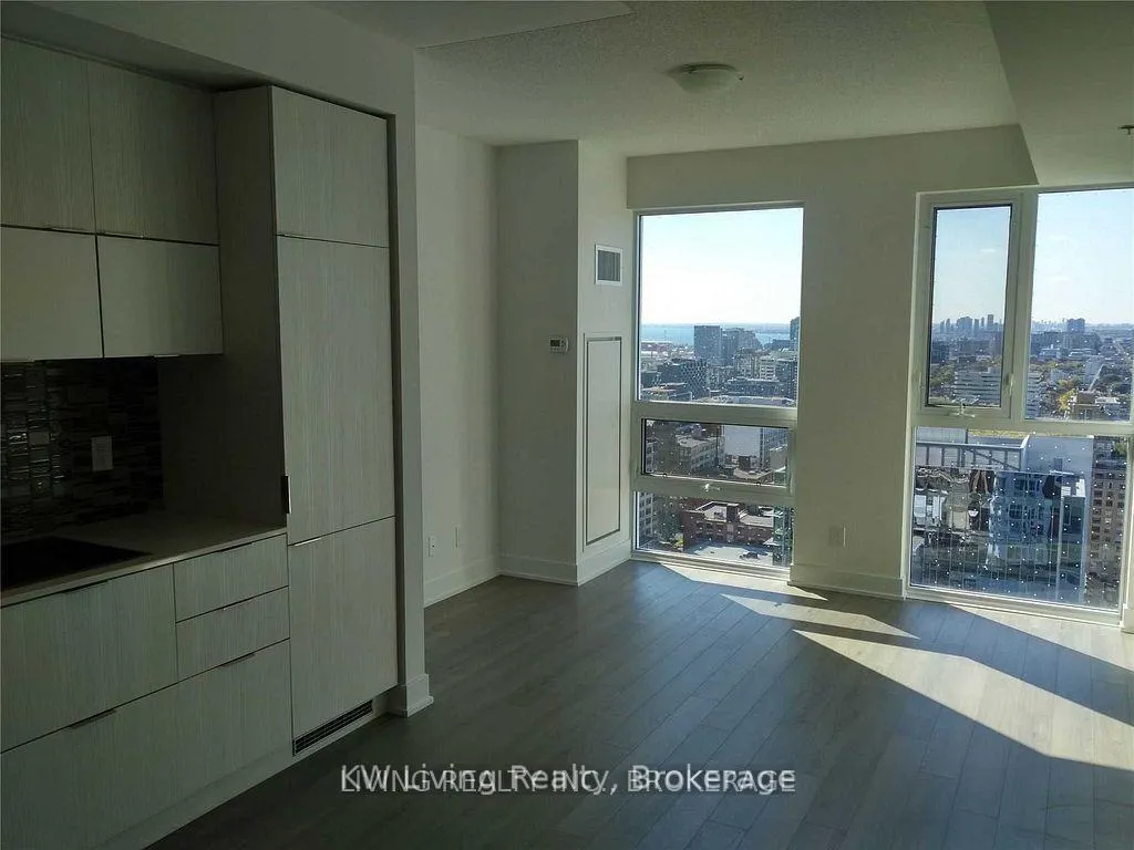 Photo 5 of Unit 2910, 318 Richmond Street, Toronto, Waterfront Communities — HOMEH